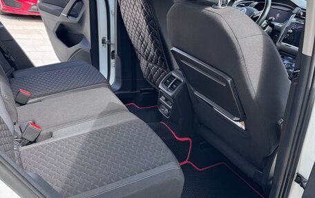 Volkswagen Tiguan II, 2018 год, 3 100 000 рублей, 16 фотография