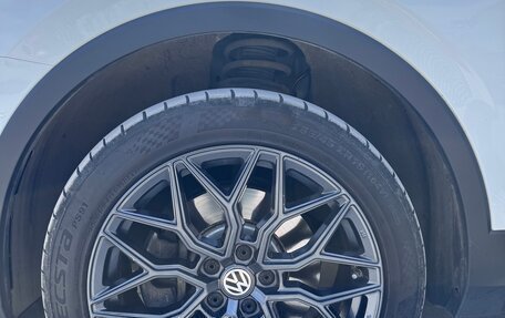 Volkswagen Tiguan II, 2018 год, 3 100 000 рублей, 14 фотография