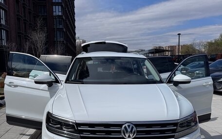 Volkswagen Tiguan II, 2018 год, 3 100 000 рублей, 15 фотография