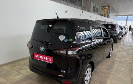 Toyota Sienta II, 2017 год, 1 600 000 рублей, 4 фотография