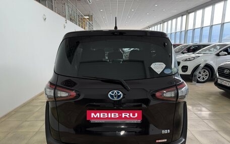Toyota Sienta II, 2017 год, 1 600 000 рублей, 5 фотография