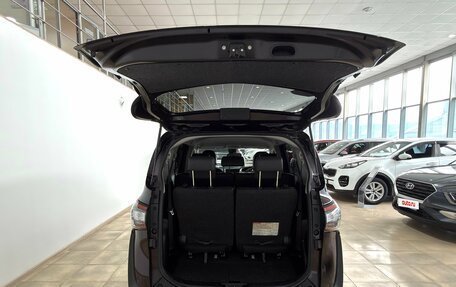 Toyota Sienta II, 2017 год, 1 600 000 рублей, 23 фотография