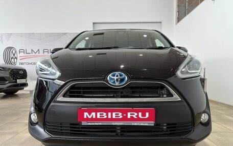 Toyota Sienta II, 2017 год, 1 600 000 рублей, 16 фотография