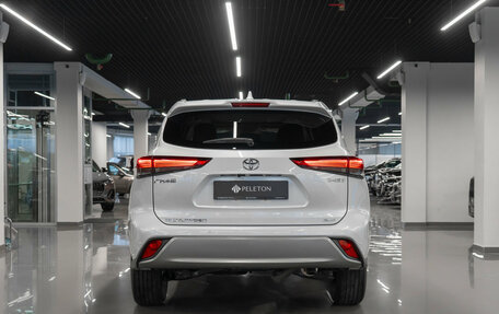 Toyota Highlander, 2026 год, 5 700 000 рублей, 6 фотография