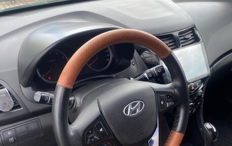 Hyundai Solaris II рестайлинг, 2015 год, 1 170 000 рублей, 6 фотография