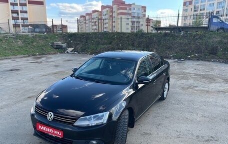 Volkswagen Jetta VI, 2013 год, 580 000 рублей, 1 фотография