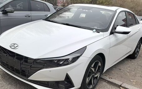 Hyundai Elantra, 2021 год, 2 500 000 рублей, 3 фотография