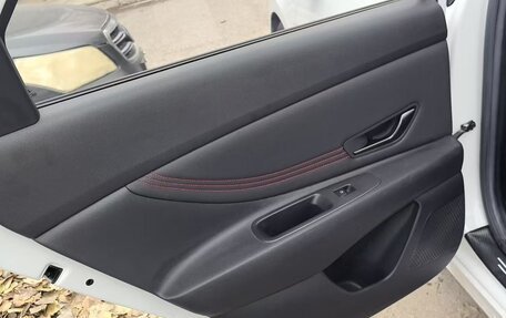 Hyundai Elantra, 2021 год, 2 500 000 рублей, 7 фотография