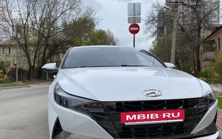 Hyundai Elantra, 2021 год, 2 500 000 рублей, 2 фотография