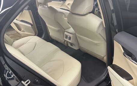 Toyota Camry, 2022 год, 5 800 000 рублей, 4 фотография