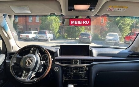 Lexus LX III, 2016 год, 6 999 000 рублей, 13 фотография
