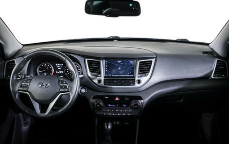 Hyundai Tucson III, 2018 год, 2 245 000 рублей, 12 фотография