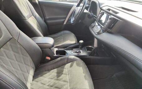 Toyota RAV4, 2017 год, 2 289 000 рублей, 9 фотография
