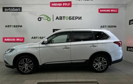 Mitsubishi Outlander III рестайлинг 3, 2015 год, 2 520 000 рублей, 8 фотография