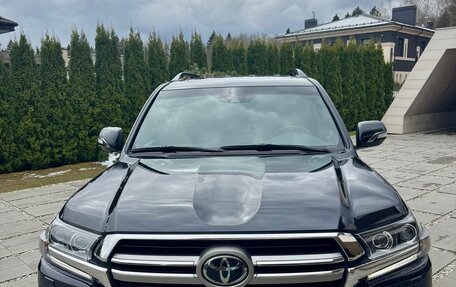 Toyota Land Cruiser 200, 2020 год, 9 850 000 рублей, 1 фотография