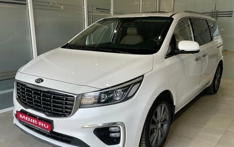 KIA Carnival III, 2019 год, 2 355 000 рублей, 1 фотография