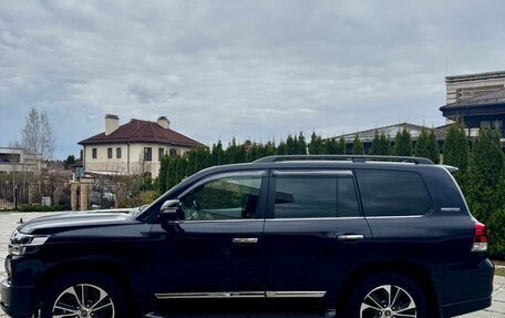 Toyota Land Cruiser 200, 2020 год, 9 850 000 рублей, 3 фотография