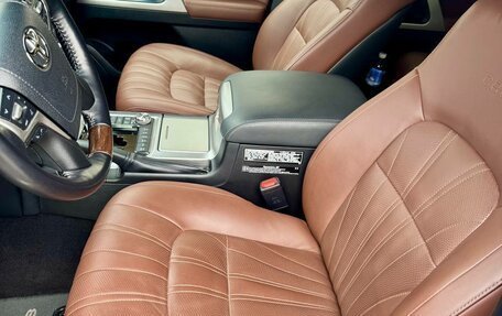 Toyota Land Cruiser 200, 2020 год, 9 850 000 рублей, 7 фотография