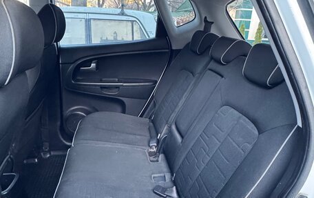 KIA Venga I, 2011 год, 800 000 рублей, 10 фотография