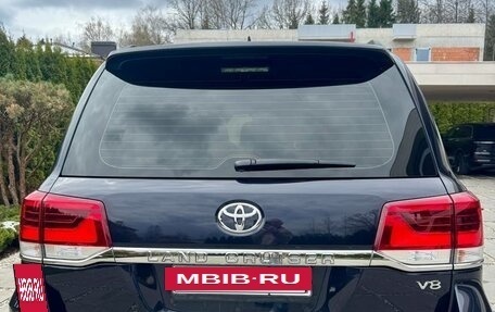 Toyota Land Cruiser 200, 2020 год, 9 850 000 рублей, 5 фотография