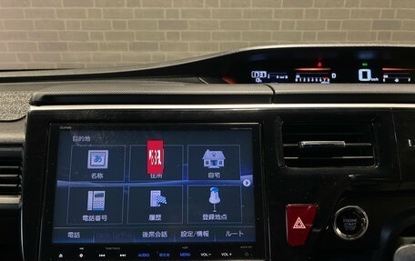 Honda Stepwgn IV, 2016 год, 1 720 000 рублей, 13 фотография