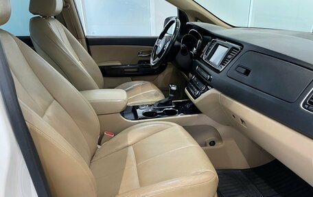 KIA Carnival III, 2019 год, 2 355 000 рублей, 18 фотография