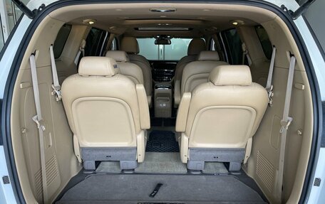 KIA Carnival III, 2019 год, 2 355 000 рублей, 21 фотография