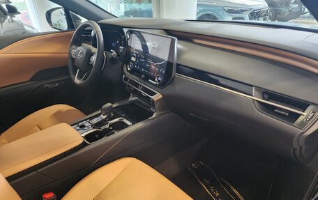 Lexus RX IV рестайлинг, 2025 год, 8 090 000 рублей, 15 фотография