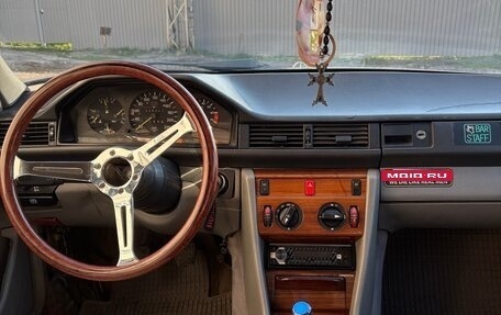 Mercedes-Benz W124, 1987 год, 265 000 рублей, 1 фотография