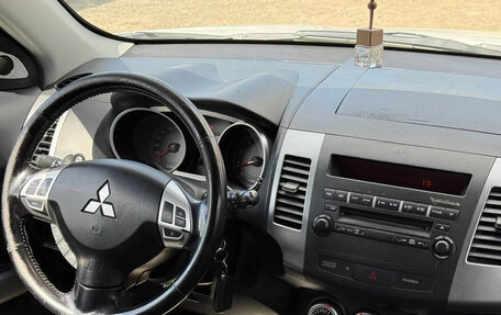 Mitsubishi Outlander III рестайлинг 3, 2008 год, 1 249 000 рублей, 19 фотография