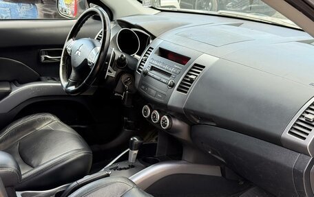 Mitsubishi Outlander III рестайлинг 3, 2008 год, 1 249 000 рублей, 16 фотография