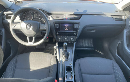 Skoda Octavia, 2017 год, 1 449 000 рублей, 9 фотография