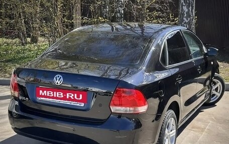 Volkswagen Polo VI (EU Market), 2011 год, 575 000 рублей, 2 фотография
