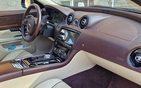 Jaguar XJ IV (X351), 2014 год, 2 250 000 рублей, 7 фотография