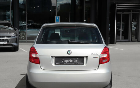 Skoda Fabia II, 2012 год, 800 000 рублей, 6 фотография