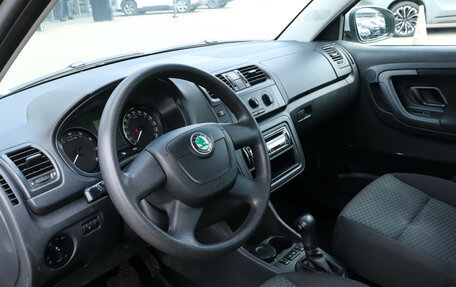 Skoda Fabia II, 2012 год, 800 000 рублей, 13 фотография