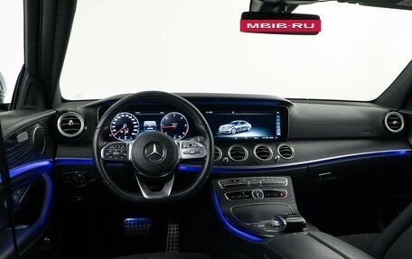 Mercedes-Benz E-Класс, 2020 год, 2 975 055 рублей, 6 фотография