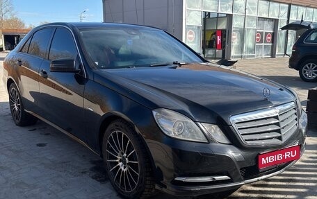 Mercedes-Benz E-Класс, 2011 год, 1 400 000 рублей, 1 фотография