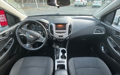 Chevrolet Cruze II, 2017 год, 720 000 рублей, 7 фотография