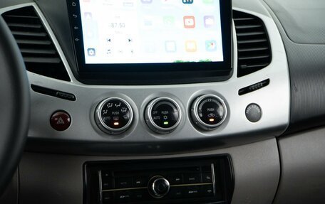 Mitsubishi L200 IV рестайлинг, 2011 год, 1 487 444 рублей, 13 фотография
