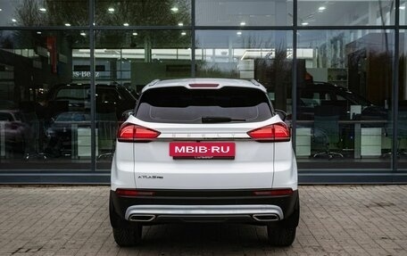 Geely Atlas, 2022 год, 2 100 000 рублей, 4 фотография