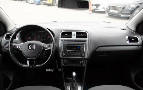 Volkswagen Polo VI (EU Market), 2017 год, 1 196 000 рублей, 11 фотография
