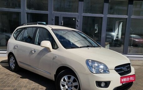 KIA Carens III (RP), 2009 год, 700 000 рублей, 2 фотография