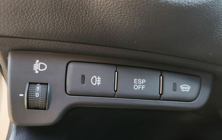 KIA Carens III (RP), 2009 год, 700 000 рублей, 8 фотография