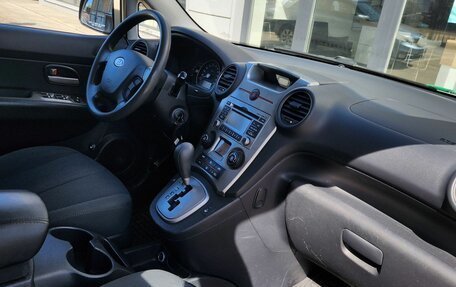 KIA Carens III (RP), 2009 год, 700 000 рублей, 22 фотография