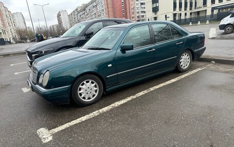 Mercedes-Benz E-Класс, 1998 год, 242 000 рублей, 2 фотография