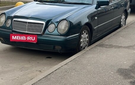 Mercedes-Benz E-Класс, 1998 год, 242 000 рублей, 5 фотография