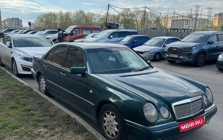 Mercedes-Benz E-Класс, 1998 год, 242 000 рублей, 18 фотография