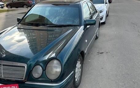 Mercedes-Benz E-Класс, 1998 год, 242 000 рублей, 10 фотография