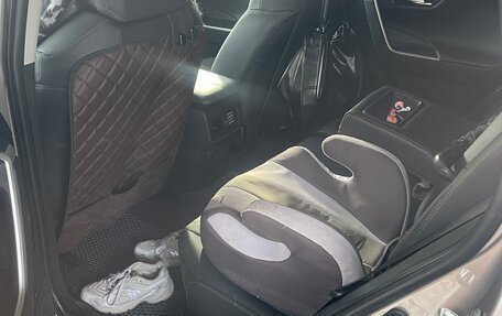Toyota RAV4, 2025 год, 3 900 000 рублей, 2 фотография